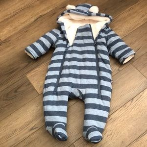 NWOT Baby Gap Bunting